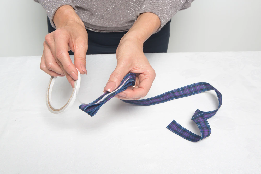 Tailored Ribbon Bow Cake Tailored Ribbon Bow Cake