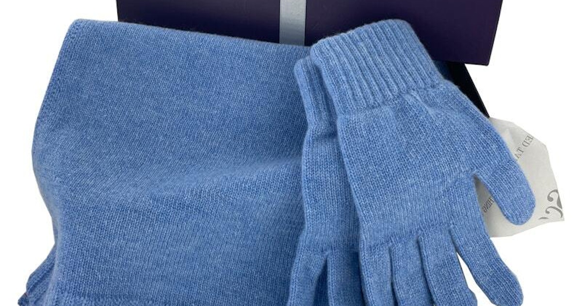 Cashmere scarf gloves Clearance