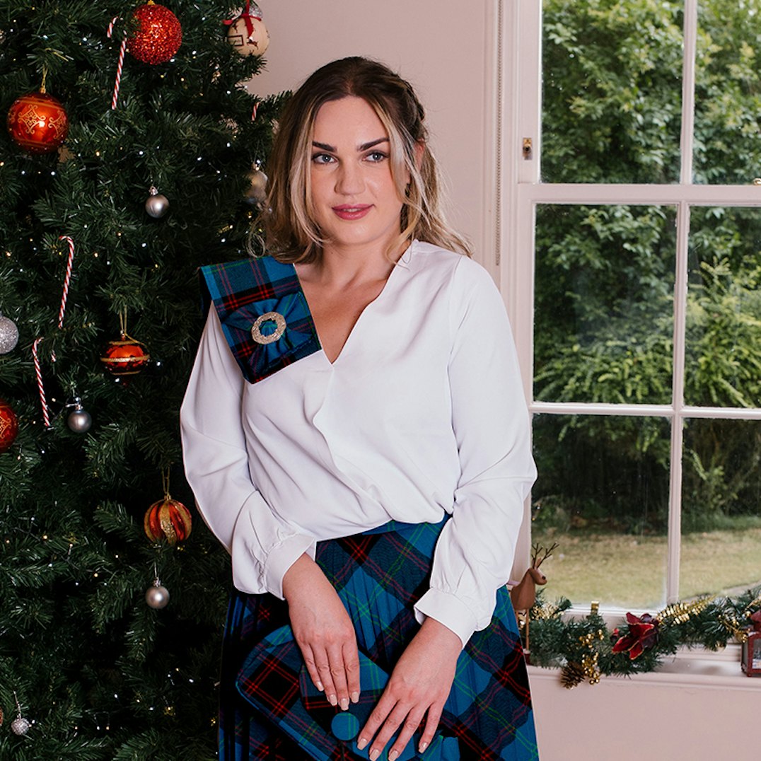 Wool Tartan Mini Rosette Sash Più 500 tartans ScotlandShop